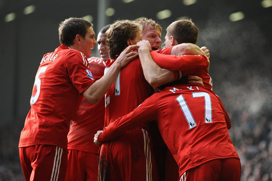 斯基拉：那不勒斯加速推进梅努租借谈判，曼联尚未决定其未来（斯基拉：那不勒斯加快推进梅努租借，曼联对其去留仍未定）