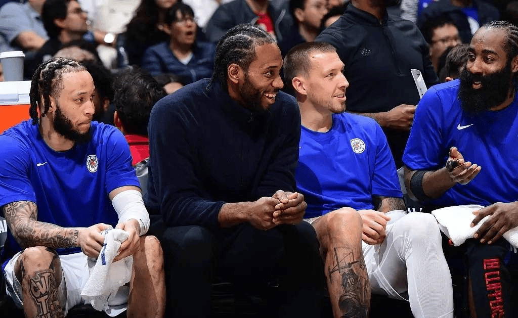 斯洛特：我们花了钱就得收回一些钱，俱乐部去年有一大笔利润（斯洛特：投入之后要回收资金，俱乐部去年盈利丰厚）