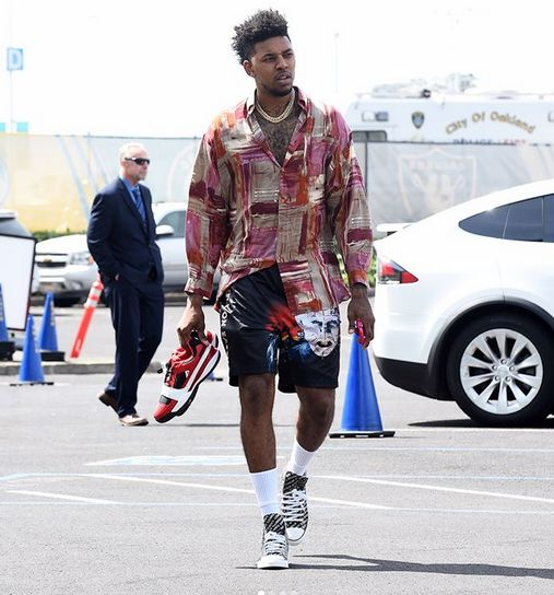 本赛季第三次当选！索博斯洛伊获评利物浦11月最佳球员（索博斯洛伊荣膺利物浦11月最佳，赛季第三次当选）