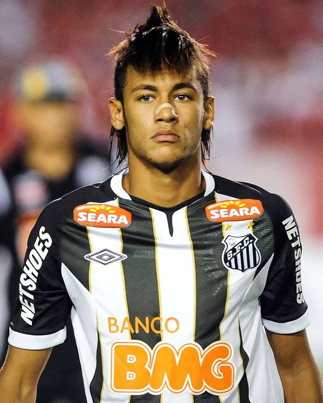 官方：云南玉昆与赵宇豪、徐宏杰完成续约（云南玉昆官宣：赵宇豪、徐宏杰续约达成）