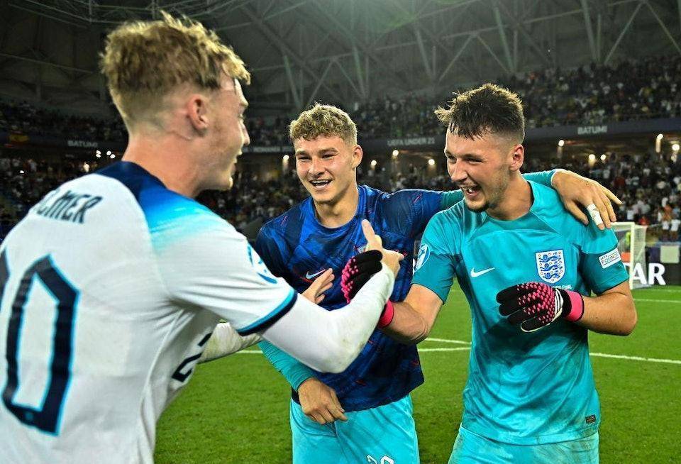 开拓者自2002-03赛季后首次实现对勇士三杀（开拓者自2002-03赛季以来首次单季三胜勇士）