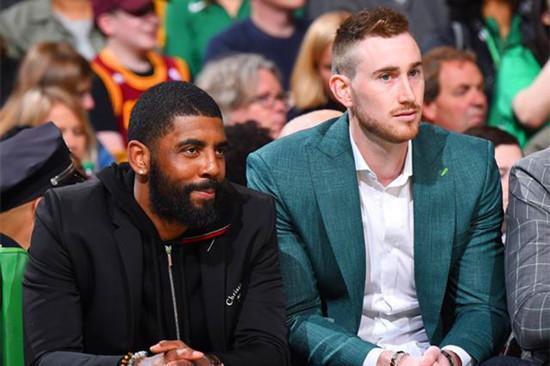 冠军体质，若日尼奥加盟弗拉门戈半赛季即夺得两项重要锦标（若日尼奥加盟弗拉门戈半季即斩获双冠，冠军气质尽显）