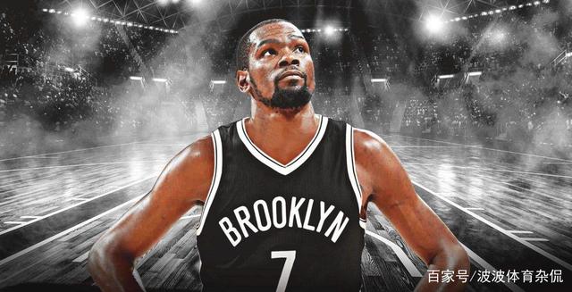 替补球员关键时刻助球队锁胜（替补球员末段发威锁定胜局）