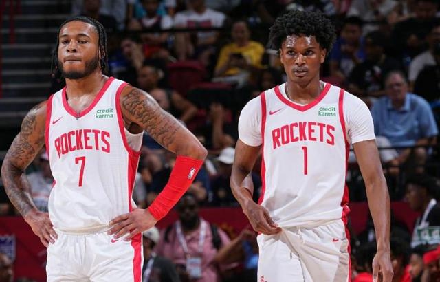 喀麦隆主帅：埃永有潜力为巴萨效力，他和埃托奥的类型不同（喀麦隆主帅：埃永具备加盟巴萨的潜质，与埃托奥风格迥异）