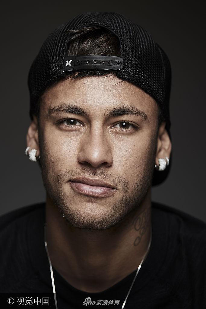 “这才是真正的足球”，特朗普提议给美式橄榄球改名（特朗普建议美式橄榄球改名：称“真正的足球”另有所指）