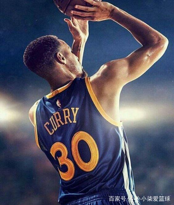 踢球者：于帕原则上愿意留在拜仁，但续约条款必须让他满意（踢球者：于帕倾向留在拜仁，但续约条件须令其满意）