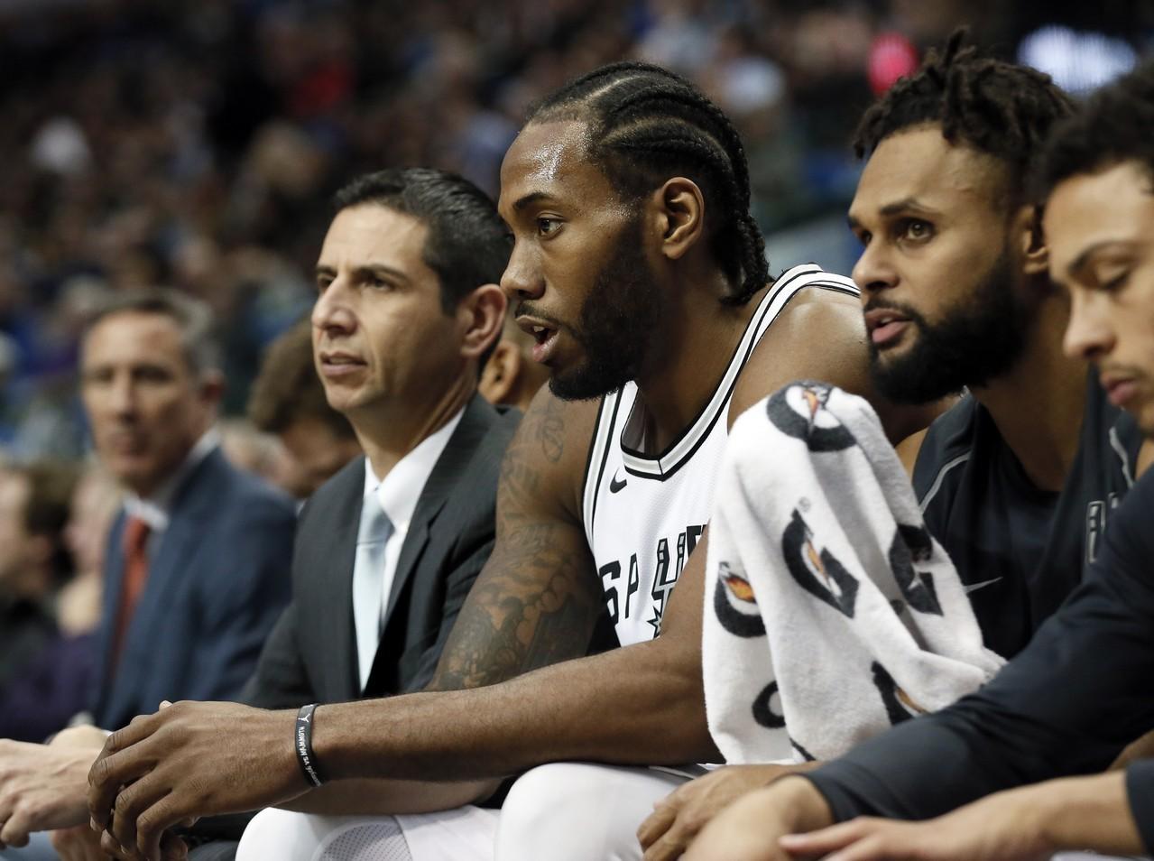 莱万过去15次首发出战法兰克福斩15球，曾两次上演帽子戏法（莱万近15次首发战法兰克福轰入15球，两次上演帽子戏法）