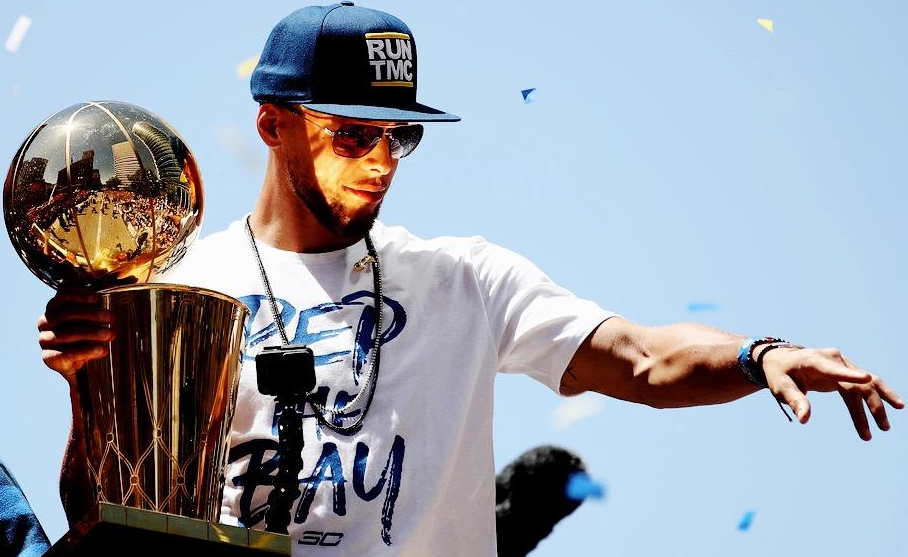 记者：国米不可能在冬窗签阿德耶米，他们满意现有的4名前锋（记者称国米冬窗不会引进阿德耶米，因对队内四名前锋满意）