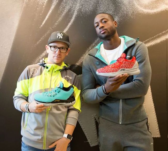 记者：阿贾克斯正接触前狼堡主帅西莫尼斯，视为海廷加继任者（记者：阿贾克斯洽谈前狼堡主帅西莫尼斯，拟任海廷加接班人）